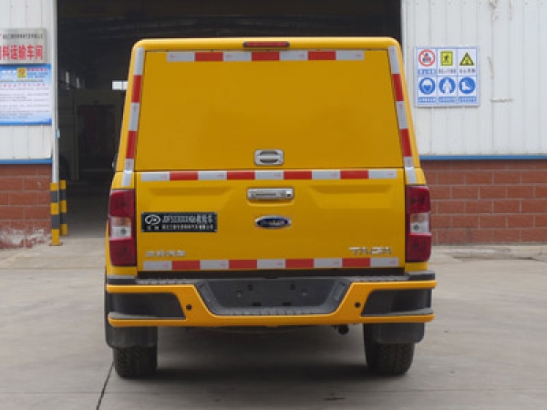 慶鈴皮卡四驅(qū)救險(xiǎn)車(chē)(105KW)